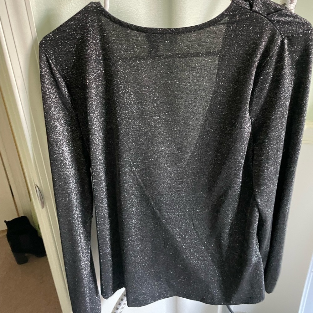 Sparkly low V neck long sleeve - Picture 3 of 5